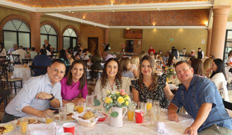  Mauricio Ugalde, Cristina Alonso, Cristina Mendoza, Cristina Garza y Mauricio Tamiz.