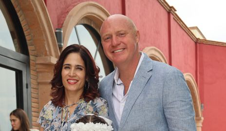  Jordi Vilet y Patricia Vergara con su hija Cecilia.