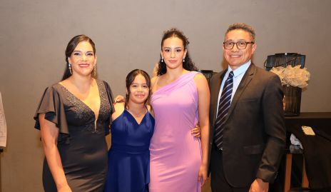  Ania Meza, Olivia Lauren, Marce y Alberto Alfonso.