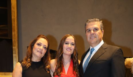  Claudia, Kamila y Salomón Dip.