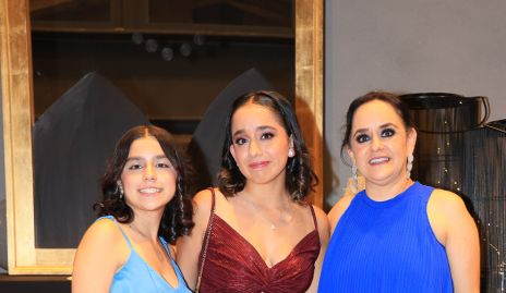  Isabela, Antonella y Mónica.