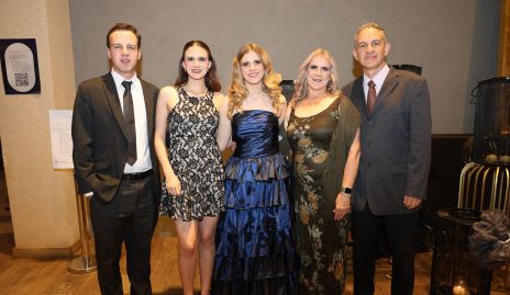  Gilberto Mauricio Suárez, Valeria Suárez, Coral Suárez, Coral Suárez y Gilberto Mauricio.