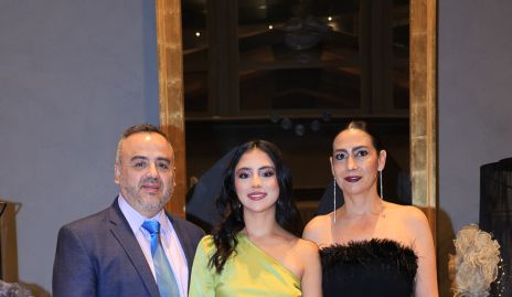  Arturo, Majo y Cristina Posadas.
