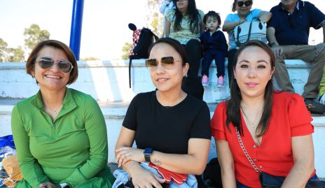  Estefani Escobar, Vanesa y Paula.