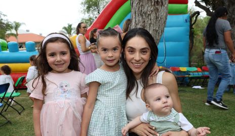 Loretta, Martina, Adri de la Maza y Mateo.