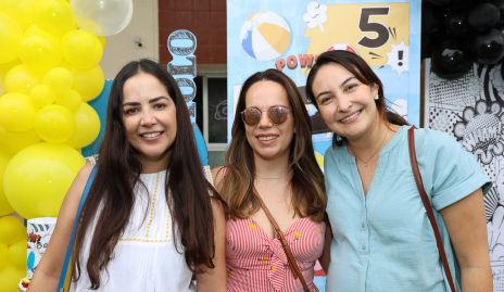  Diana Solorio, Daniela Camacho y Ale Escobar.