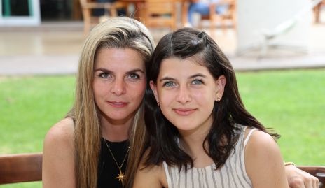  Pilar y Valentina.