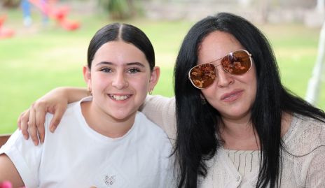  Lourdes Acebo y Lourdes Cepeda.
