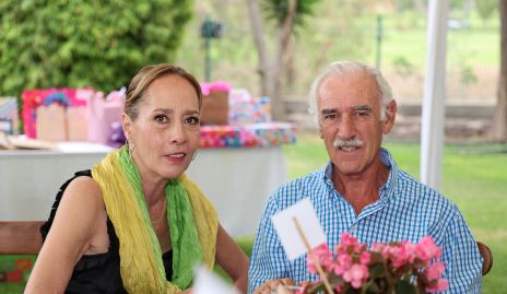  Marcela y Alejandro Zapata.