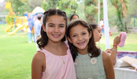  Marcela Ávila y Danna Valdés.