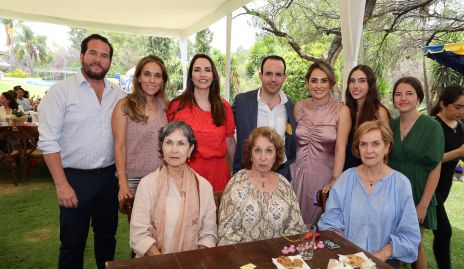  Familia Ávila.