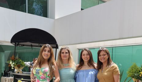  Silvana Zendejas, Silvia Foyo, Nayelli Maya y Alejandra Zulaica.