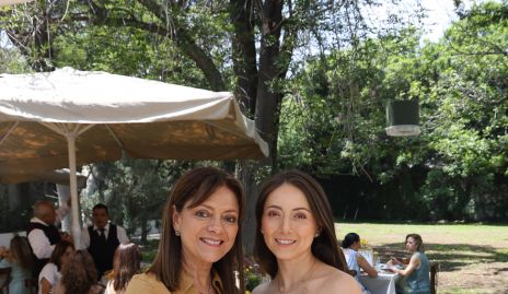  Alejandra Zulaica con su hija Nallely Maya.