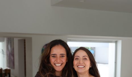  Isabela Torres y Nallely Maya.