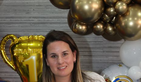  Isa López con su hijo Eugenio Cortés.