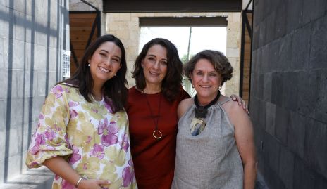  Ana Sofía Leiva, Gloria Martínez y Alicia Vértiz.