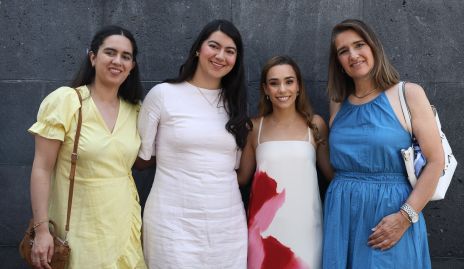  Mónica Fortanelli, María Paula Fortanelli, Mari Del Valle y Mónica Leiva.