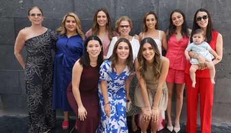  Mar con su familia.