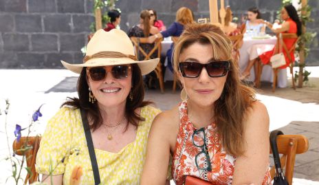 Lourdes Gómez y Nuria Lozano.