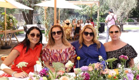  Leticia Stevens, Karina Navarro, Carmenchu y Guadalupe Del Valle.