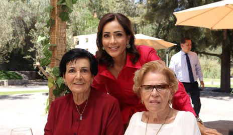  Carmelita Stevens, Came Stevens y Güera Del Valle.