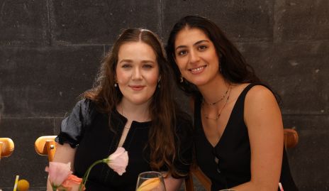  Maricarmen Mendizabal y Rocío Mendizábal.