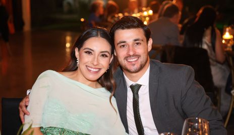  Daniela Méndez y José González.