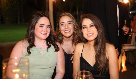  Mariana Valle, Ana González Valle y Ceci de Valle.