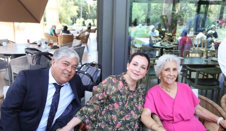  Gerardo Córdova, Paola Garza y Rebeca Mendizábal.