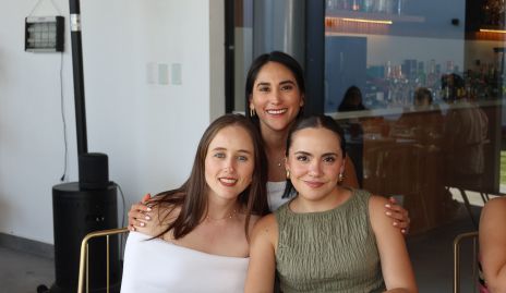  Rocío Ramírez, Ana Lucía Munguía y Denisse Valle.