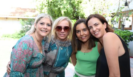  Carla Verástegui, Karina Ramos, Lorena Torres y Alejandra Güemes.