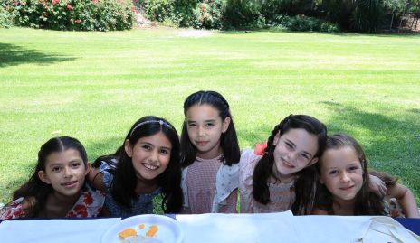  María Inés Herrera, Bárbara Rojo, Ale Conde, Marina Zermeño y Nicole.