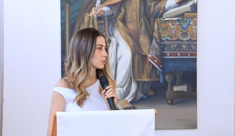  Elizabeth Treviño.