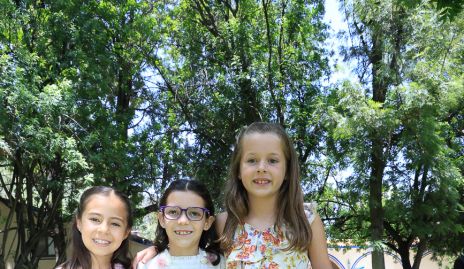  Mariel Martínez, Gaby Molina, Nicole y Amelia Torres.