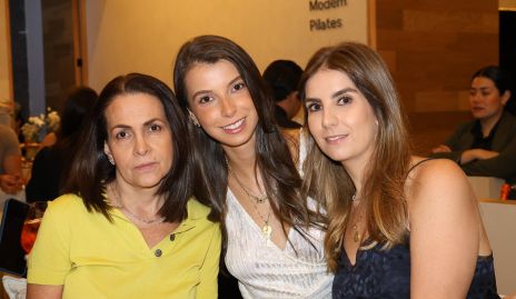  Lety de la Torre, Isa Gaviño y Begoña Muriel.