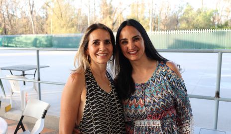  Elsa Villalba y Lorena Burgaña.