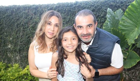  Montse Orozco y Wilhelm Stevens con su hija Loretta.
