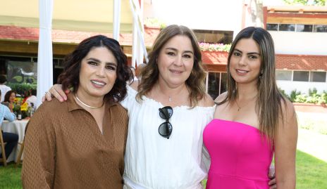  Marina, Deyanira Cázares y Bárbara Berrones.