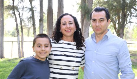  Javier Gómez, Liliana Zuviri y Héctor Gómez.