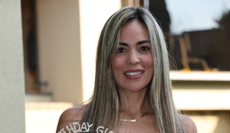  Elizabeth Berrones y Renata Cordero.