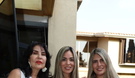  Elizabeth Martínez, Elizabeth Berrones, Mariana Berrones y Renata Cordero.