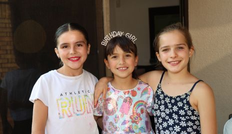  Paula, Renata y Carlota.
