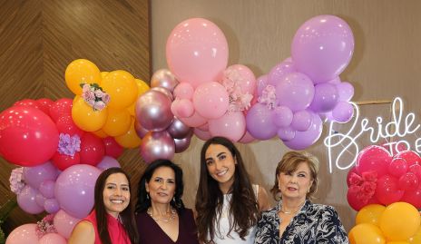  Rocío Ávila, Isabel Torres e Isabel Narváez.
