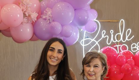  Isabel Torres con su mamá Isabel Narváez.