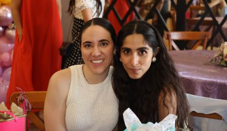 Montse Ortuño y Karen Lozano.