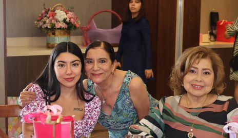  Rosa Martha Carranza,  Rosa Martha Hernández y Eudelia López.
