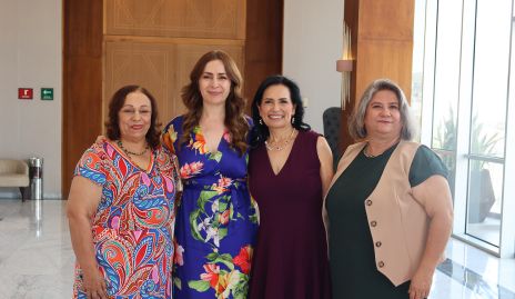  Hida González, Ana María Ávila y Evelia Rosa.