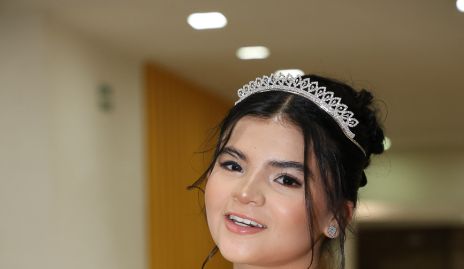  Valentina Amparán.