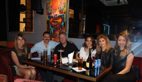  Leyre Hurtado, Oscar Vázquez, Manuel Rivera, Betty Urías, Leticia Salazar y Lizeth Vázquez.