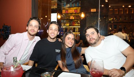  Gustavo Rodríguez, José Eduardo Rodríguez, Sofi Hernández y Héctor Parra.